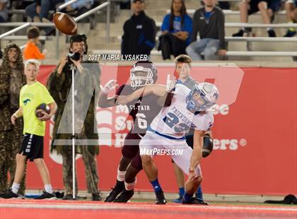 Thumbnail 1 in Friendswood vs. Cy-Fair (UIL 6A Regional Playoff) photogallery.