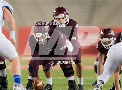 Thumbnail 2 in Friendswood vs. Cy-Fair (UIL 6A Regional Playoff) photogallery.