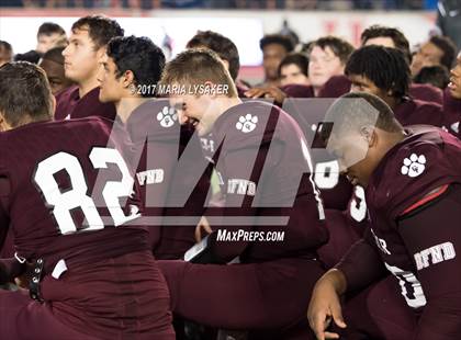 Thumbnail 2 in Friendswood vs. Cy-Fair (UIL 6A Regional Playoff) photogallery.