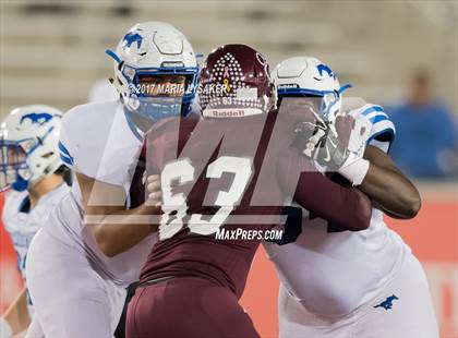 Thumbnail 1 in Friendswood vs. Cy-Fair (UIL 6A Regional Playoff) photogallery.