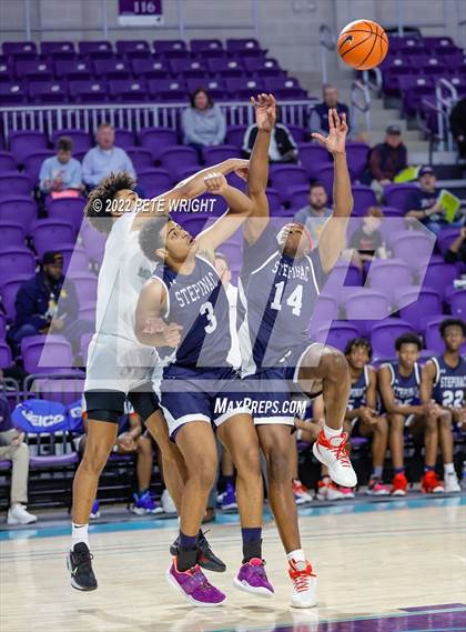 Thumbnail 3 in Myers Park vs Archbishop Stepinac (City of Palms Classic) photogallery.