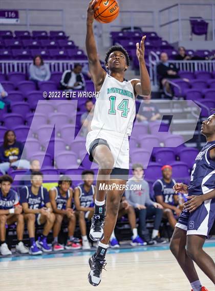 Thumbnail 2 in Myers Park vs Archbishop Stepinac (City of Palms Classic) photogallery.