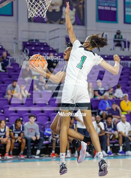 Thumbnail 3 in Myers Park vs Archbishop Stepinac (City of Palms Classic) photogallery.