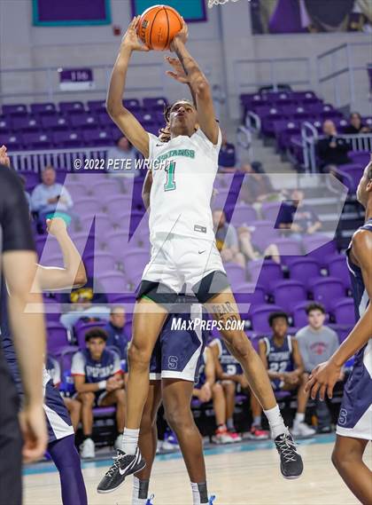 Thumbnail 2 in Myers Park vs Archbishop Stepinac (City of Palms Classic) photogallery.