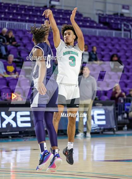 Thumbnail 1 in Myers Park vs Archbishop Stepinac (City of Palms Classic) photogallery.