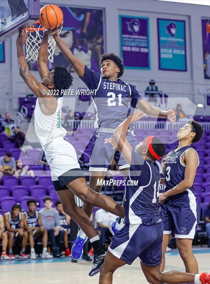 Thumbnail 3 in Myers Park vs Archbishop Stepinac (City of Palms Classic) photogallery.