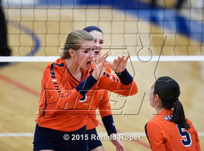 Thumbnail 2 in Wakeland vs. Prosper photogallery.