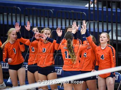 Thumbnail 3 in Wakeland vs. Prosper photogallery.