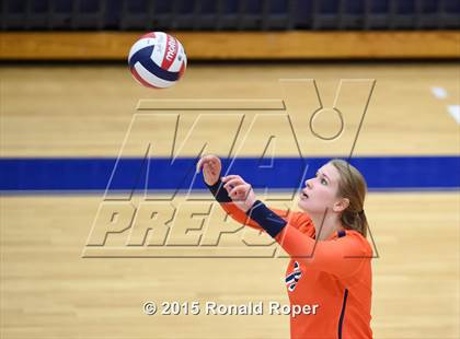 Thumbnail 3 in Wakeland vs. Prosper photogallery.