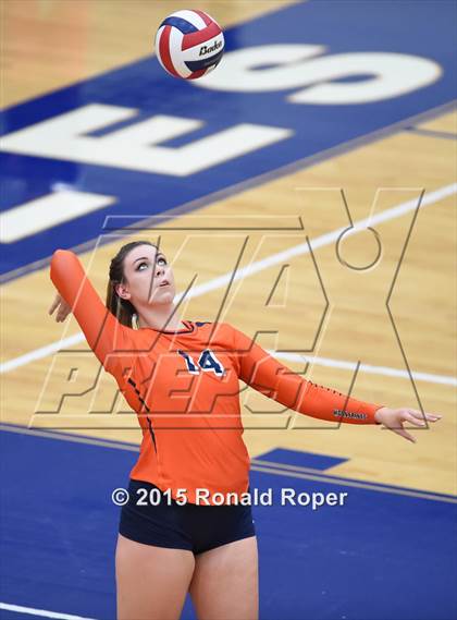 Thumbnail 3 in Wakeland vs. Prosper photogallery.