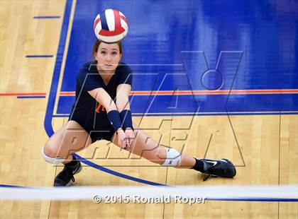 Thumbnail 2 in Wakeland vs. Prosper photogallery.