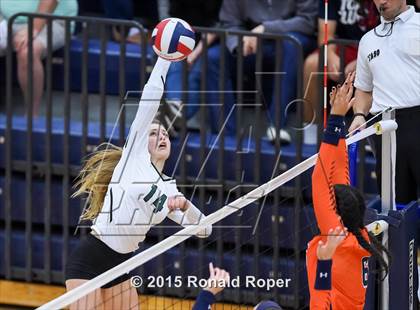 Thumbnail 3 in Wakeland vs. Prosper photogallery.
