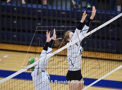 Thumbnail 2 in Wakeland vs. Prosper photogallery.