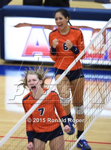 Thumbnail 1 in Wakeland vs. Prosper photogallery.