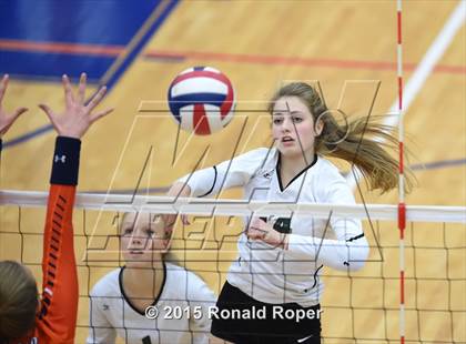 Thumbnail 3 in Wakeland vs. Prosper photogallery.