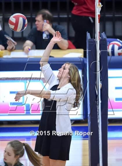 Thumbnail 3 in Wakeland vs. Prosper photogallery.