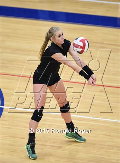 Thumbnail 3 in Wakeland vs. Prosper photogallery.