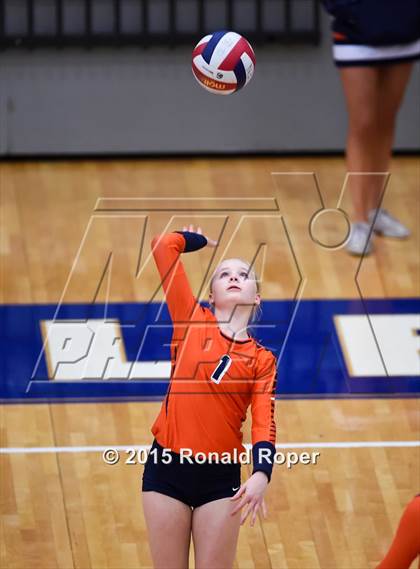 Thumbnail 3 in Wakeland vs. Prosper photogallery.