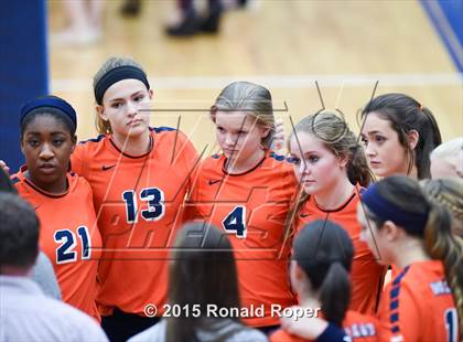 Thumbnail 3 in Wakeland vs. Prosper photogallery.