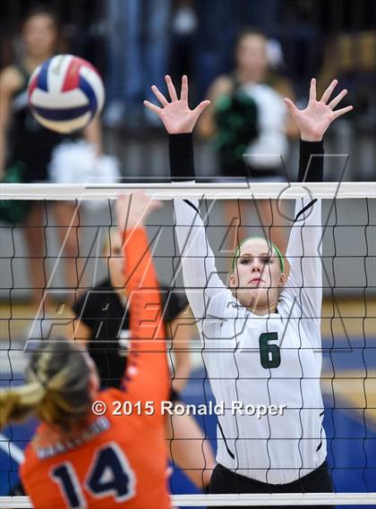 Thumbnail 3 in Wakeland vs. Prosper photogallery.
