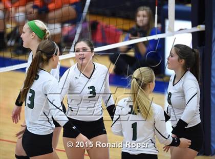 Thumbnail 3 in Wakeland vs. Prosper photogallery.