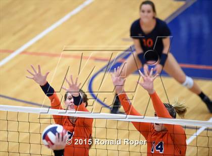 Thumbnail 2 in Wakeland vs. Prosper photogallery.