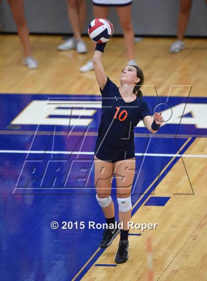 Thumbnail 2 in Wakeland vs. Prosper photogallery.