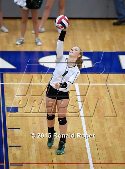 Thumbnail 2 in Wakeland vs. Prosper photogallery.