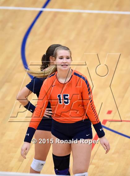 Thumbnail 3 in Wakeland vs. Prosper photogallery.