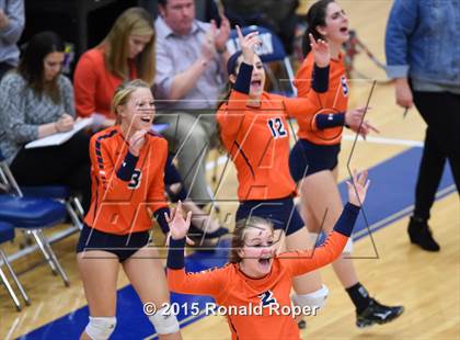 Thumbnail 3 in Wakeland vs. Prosper photogallery.