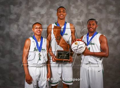Thumbnail 1 in Manteca (CIF State D3 Award Photos) photogallery.