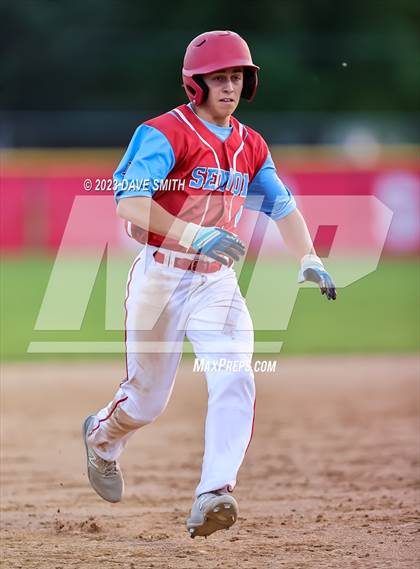 Thumbnail 2 in North Scott @ Dubuque Senior photogallery.