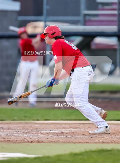 Thumbnail 3 in North Scott @ Dubuque Senior photogallery.
