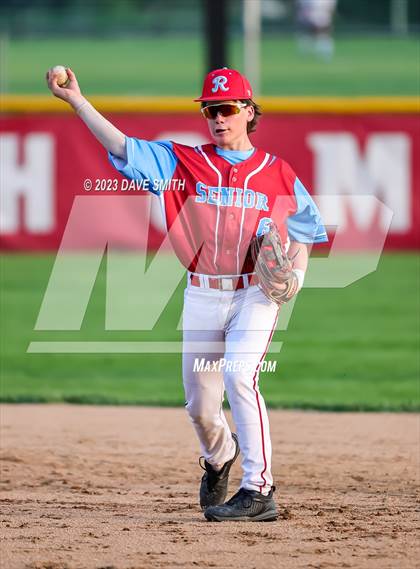 Thumbnail 1 in North Scott @ Dubuque Senior photogallery.