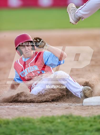 Thumbnail 2 in North Scott @ Dubuque Senior photogallery.