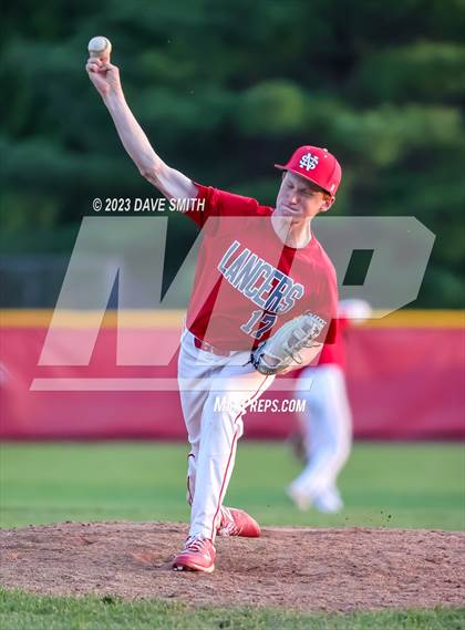 Thumbnail 2 in North Scott @ Dubuque Senior photogallery.