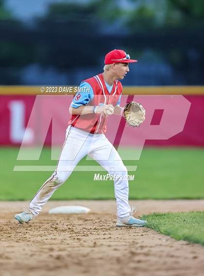 Thumbnail 1 in North Scott @ Dubuque Senior photogallery.