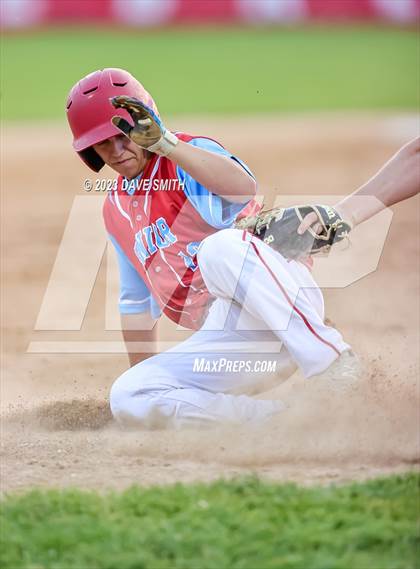 Thumbnail 2 in North Scott @ Dubuque Senior photogallery.