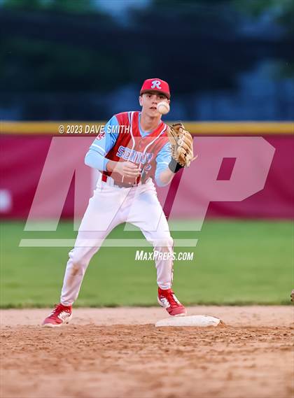 Thumbnail 1 in North Scott @ Dubuque Senior photogallery.