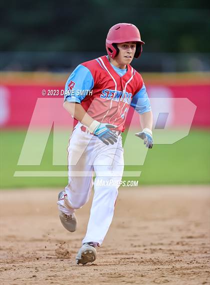 Thumbnail 1 in North Scott @ Dubuque Senior photogallery.