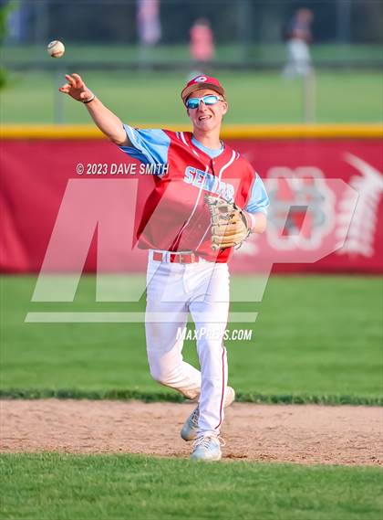 Thumbnail 2 in North Scott @ Dubuque Senior photogallery.