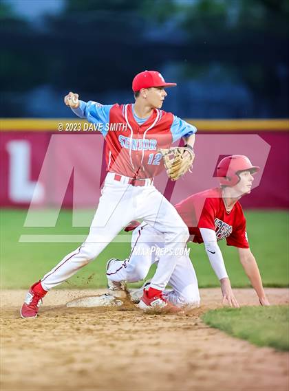 Thumbnail 3 in North Scott @ Dubuque Senior photogallery.