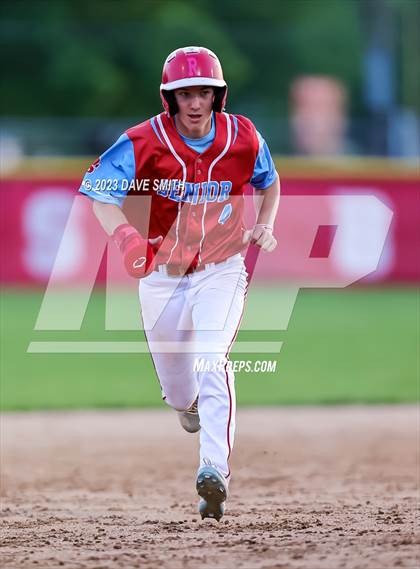 Thumbnail 2 in North Scott @ Dubuque Senior photogallery.