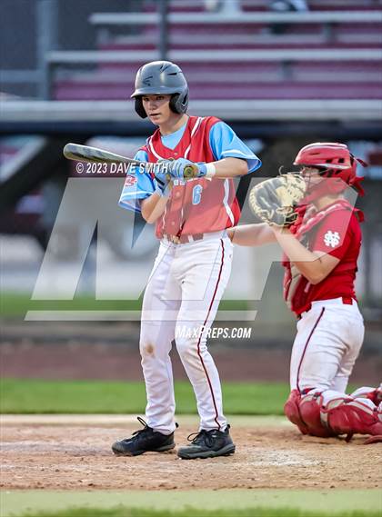 Thumbnail 1 in North Scott @ Dubuque Senior photogallery.