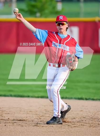 Thumbnail 3 in North Scott @ Dubuque Senior photogallery.
