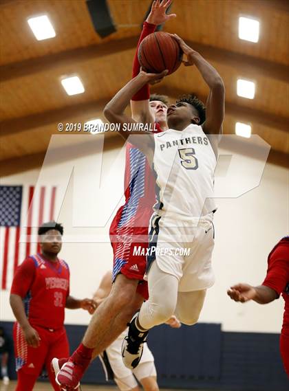 Thumbnail 2 in Jemison vs. Verbena (Chilton County Tournament) photogallery.