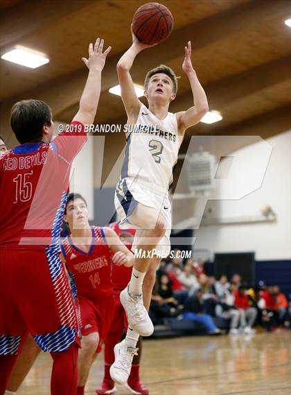 Thumbnail 2 in Jemison vs. Verbena (Chilton County Tournament) photogallery.