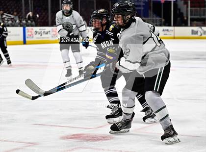 Thumbnail 1 in Avon vs. Strongsville photogallery.