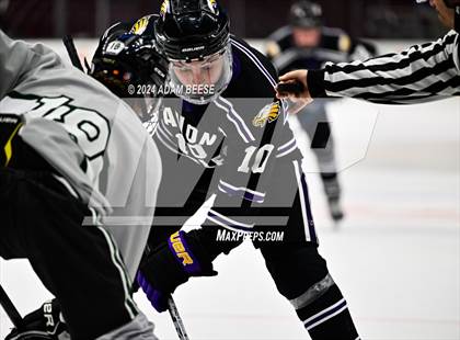 Thumbnail 3 in Avon vs. Strongsville photogallery.