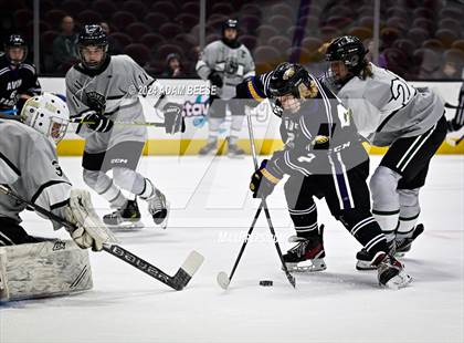Thumbnail 1 in Avon vs. Strongsville photogallery.